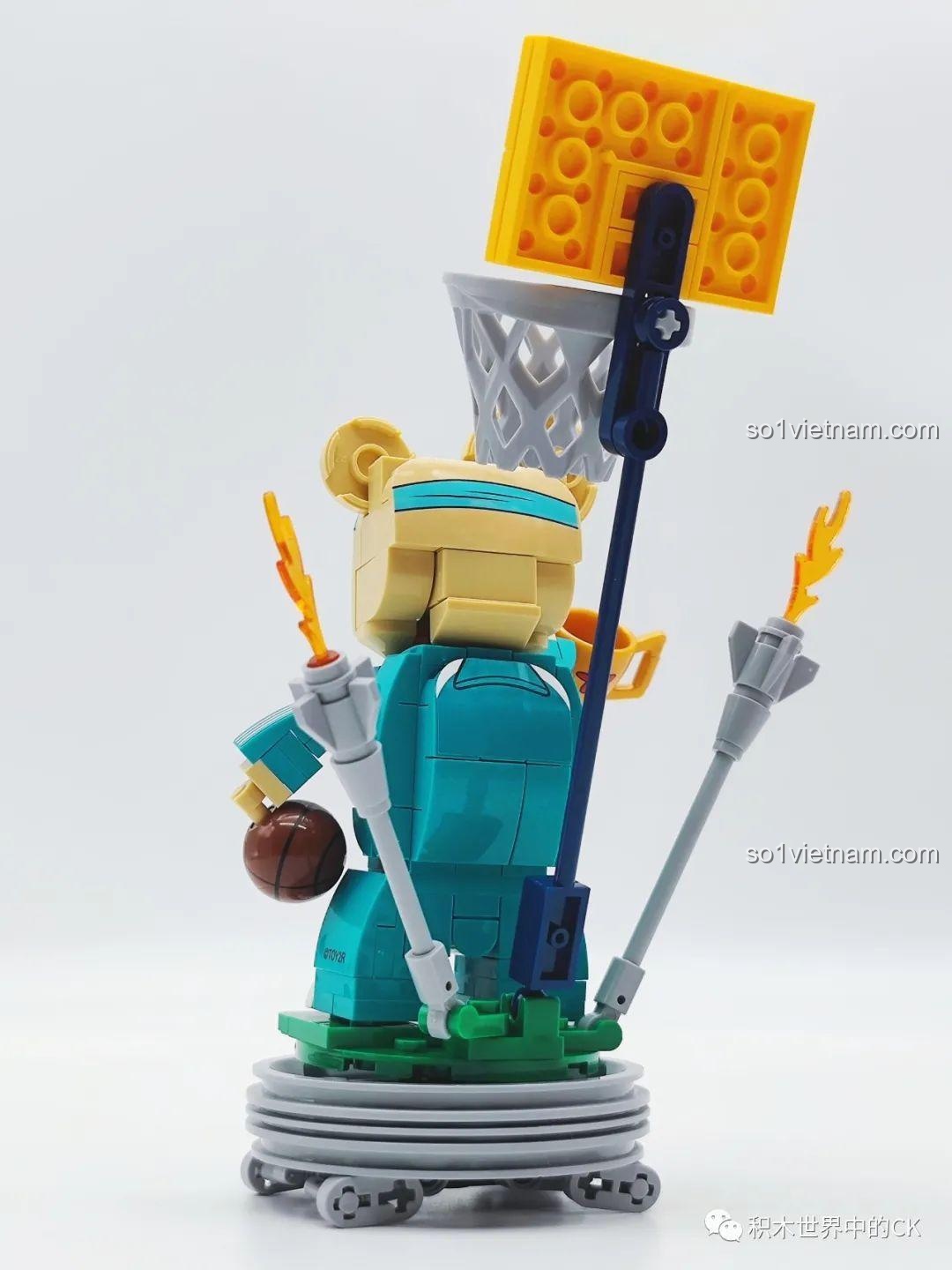 Mô hình SEMBO Gấu Qee Trung Quốc 612011 với rổ bóng