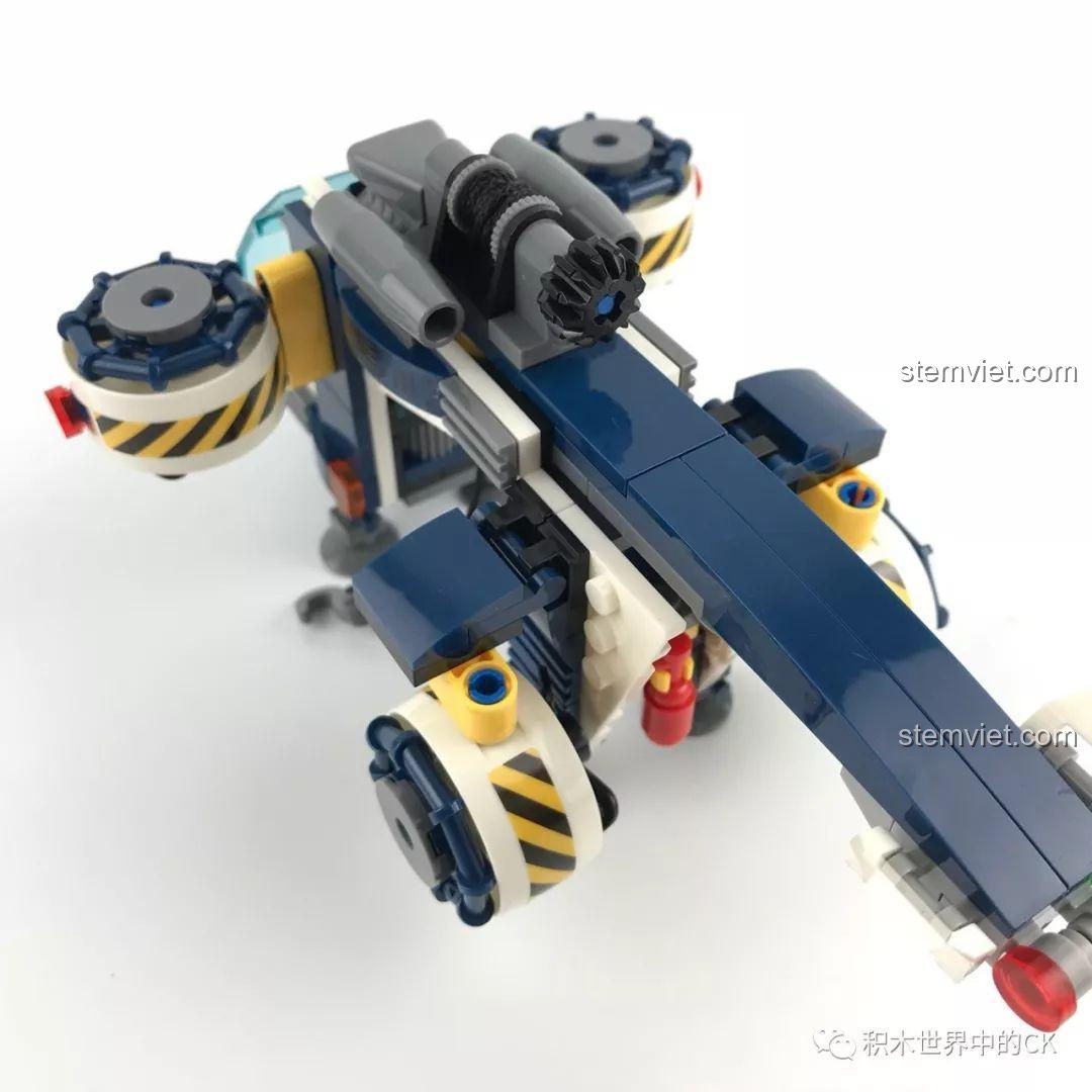 Bốn động cơ cánh quạt của máy bay Sembo SD9510 có thể xoay tự do.