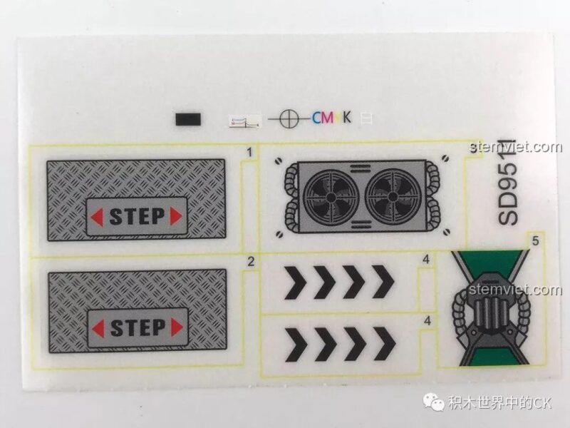 Tờ decal dán chất lượng cao của bộ lắp ráp Xe Địa Hình Bánh Xích Cứu Hộ SD 9511, tăng độ chi tiết cho mô hình.