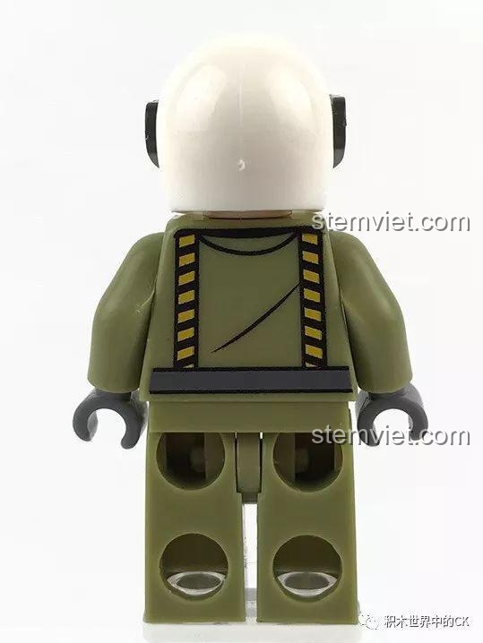 Cận cảnh minifigure phi công Jack Lu mặt trước, thuộc bộ lắp ráp Trực thăng cứu hộ Sembo SD9512.