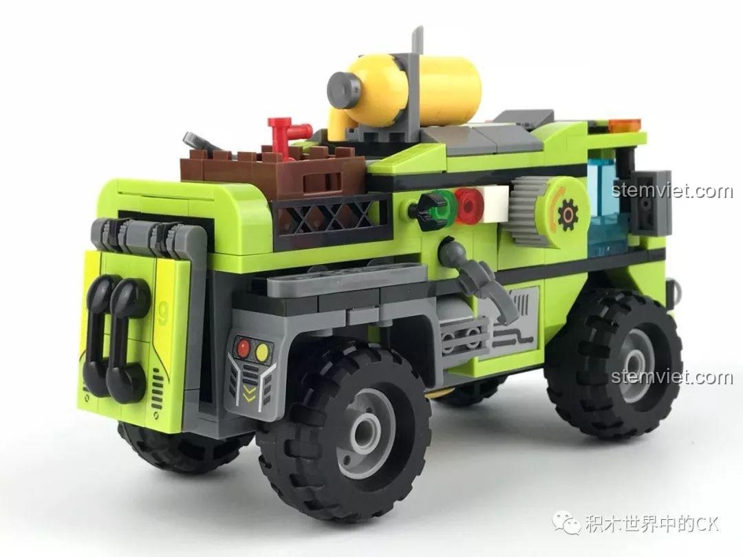 Mô hình Xe Cứu Hộ Núi Lửa SEMBO SD9550 nhìn từ trên xuống, bộ đồ chơi cho bé trai