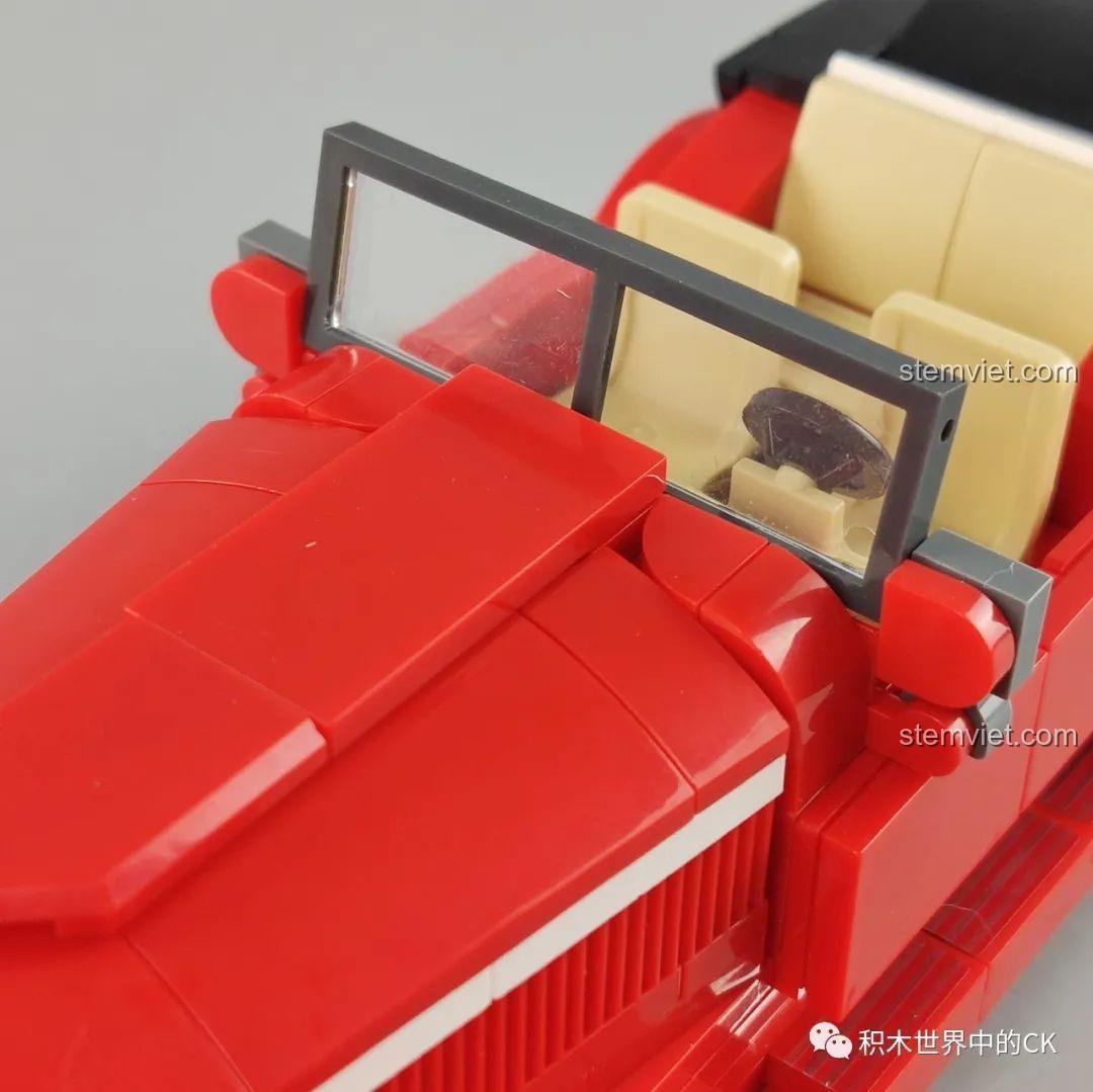 Mô hình đồ chơi lắp ráp SEMBO 607400 màu đen kết hợp với minifigure, tạo cảnh tượng vui nhộn.