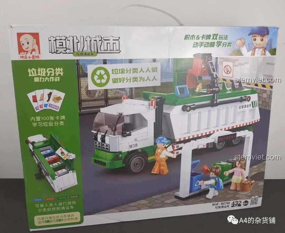 Mặt trước hộp đồ chơi lắp ráp Sluban B0780 Xe Tải Chở Rác Phân Loại, món quà ý nghĩa cho bé trai 6 tuổi.