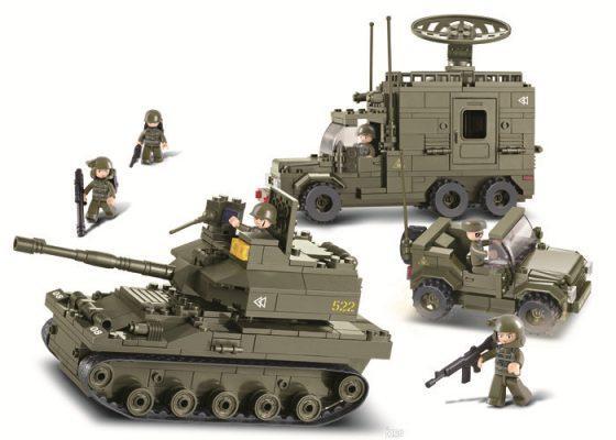Bộ lắp ráp Sluban M38-B0308 Lục quân tinh nhuệ thiết giáp sư với xe tăng, xe radar và xe jeep quân sự, kèm 4 minifigure lính, phù hợp cho bé trai 8 tuổi, giá tốt.