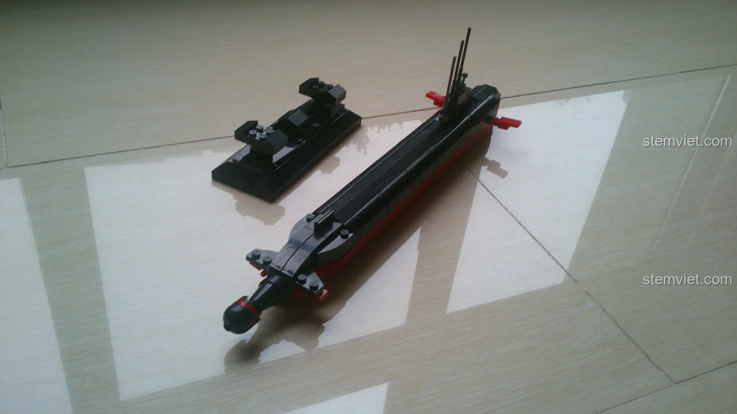 Góc nhìn khác về lỗi thiết kế phần đế của bộ lắp ráp Sluban M38-B0391 Tàu Ngầm Hạt Nhân, cho thấy sự không tương thích.