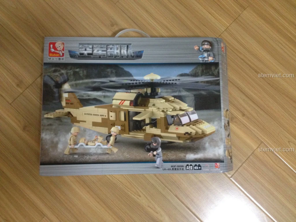 Hộp đồ chơi lắp ráp Sluban M38-B0509 Trực thăng Black Hawk UH-60L, thiết kế đẹp mắt, thu hút ngay từ cái nhìn đầu tiên.