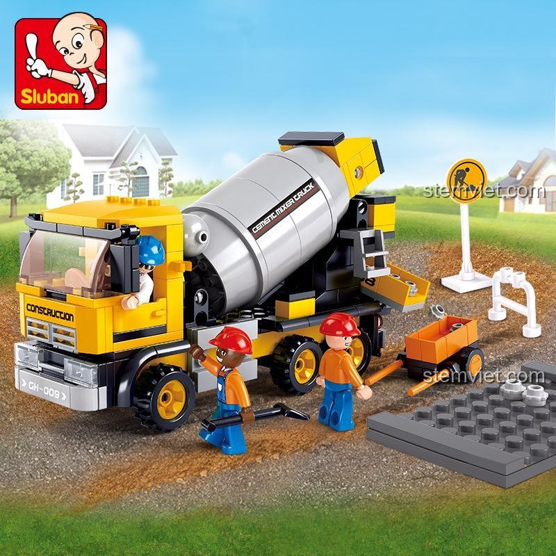 Sluban M38-B0550 Xe trộn bê tông bộ lắp ghép cho bé trai 6 tuổi với 296 mảnh ghép, màu vàng chủ đạo, tương thích LEGO®