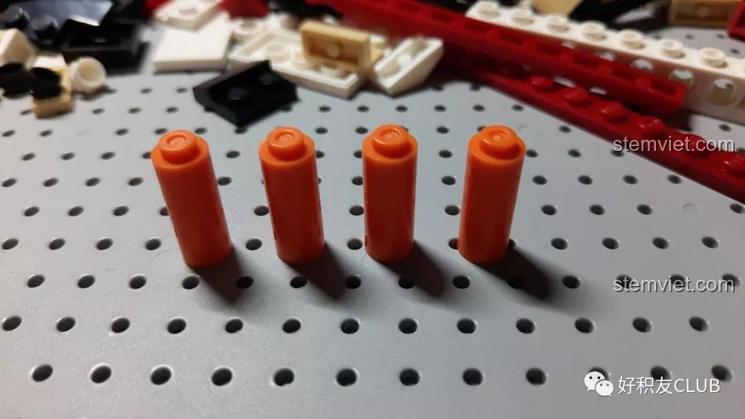 Chi tiết ống khói của mô hình tàu Titanic Sluban M38-B0576, đồ chơi mô hình chất lượng cao.