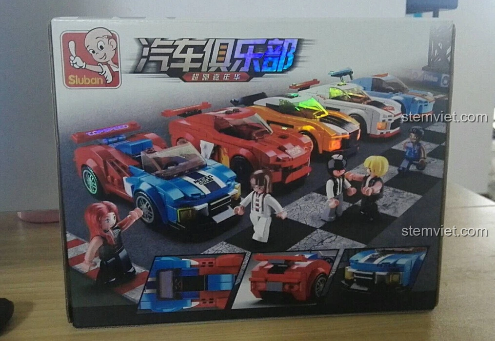 Mặt sau hộp bộ lắp ghép Sluban M38-B0633E Xe Đua Tốc Độ Cánh Bướm, giới thiệu toàn bộ 5 mẫu xe trong cùng series.
