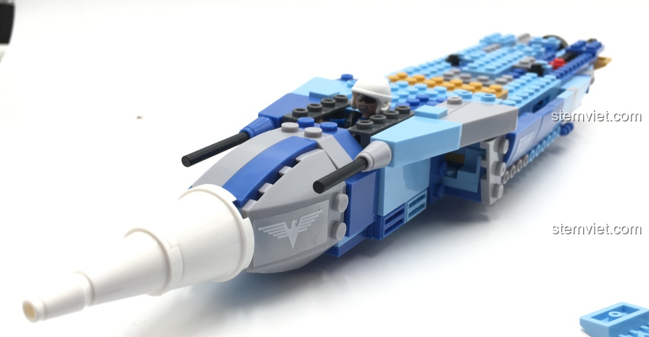 Mô hình trực thăng Tiểu điểu từ đồ chơi Sluban M38-B0666.