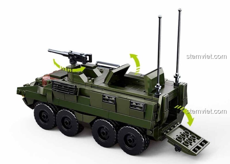 Tính năng mở cửa sau và tháp pháo xoay của đồ chơi mô hình Xe Chở Quân Predator Sluban, thể hiện khả năng tương tác của sản phẩm.