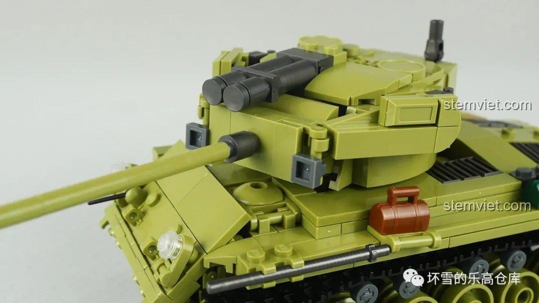 Ảnh tham khảo xe tăng T26E4 Super Pershing thật, không phải mô hình Sluban M38-B0860.