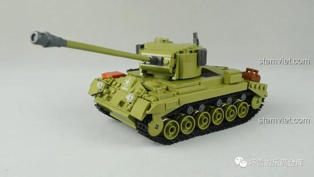 Chi tiết phần khung gầm và hệ thống bánh xe của bộ đồ chơi mô hình xe tăng Sluban M38-B0860.