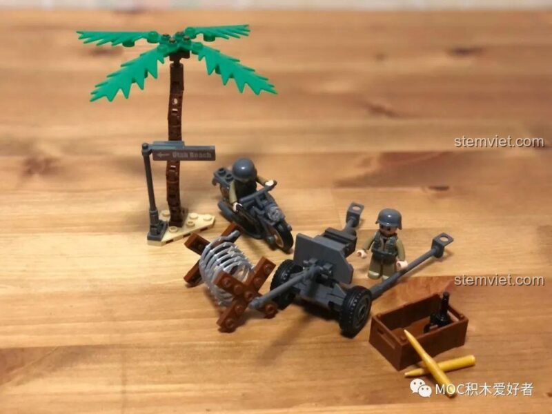 Minifigure lính Đức lái mô tô và pháo dã chiến trong bộ đồ chơi quân sự giá rẻ.
