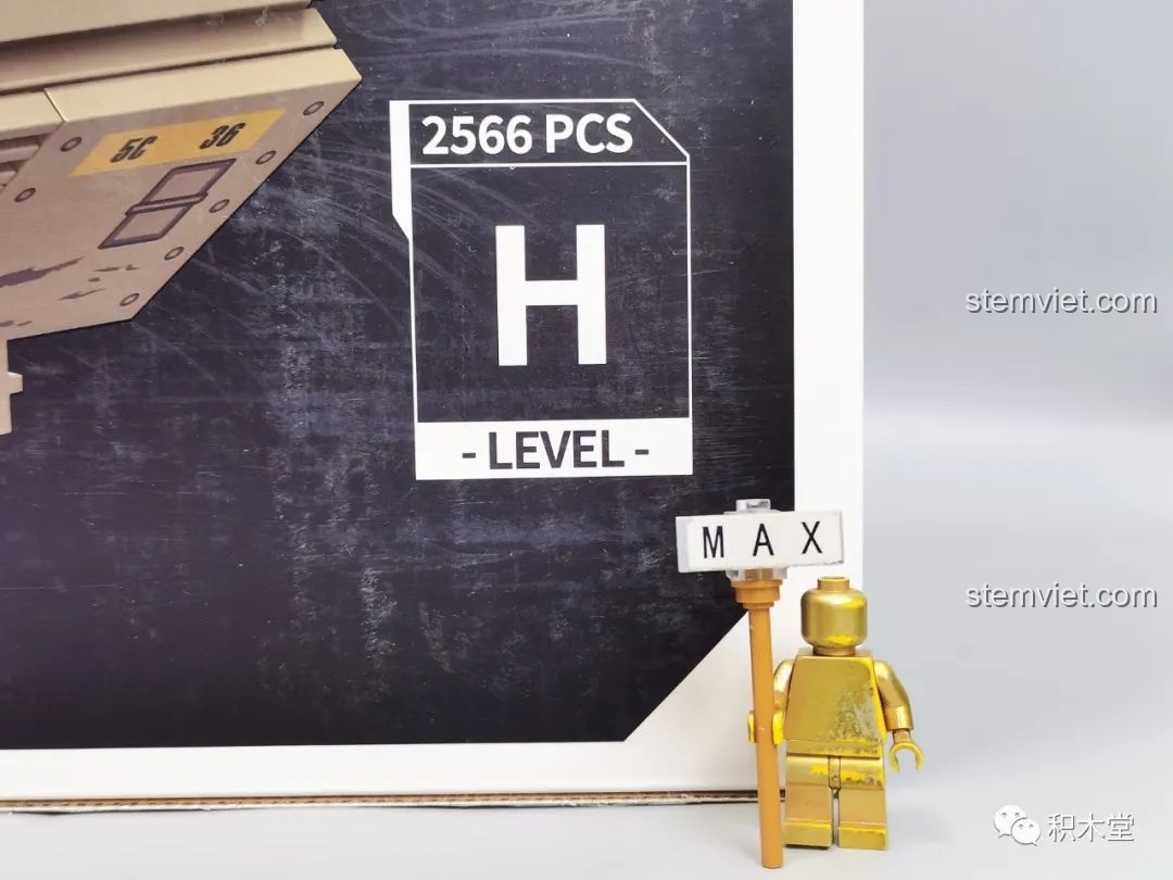 Thông tin số lượng 2566 chi tiết của bộ đồ chơi xây dựng Xe Tải Tên Lửa M983 cho bé trai 18+.