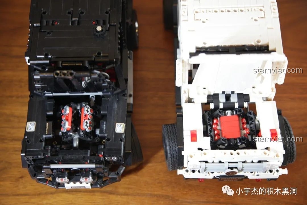 So sánh chi tiết động cơ của hai mô hình G-Class, cho thấy các cách tiếp cận khác nhau trong thiết kế.