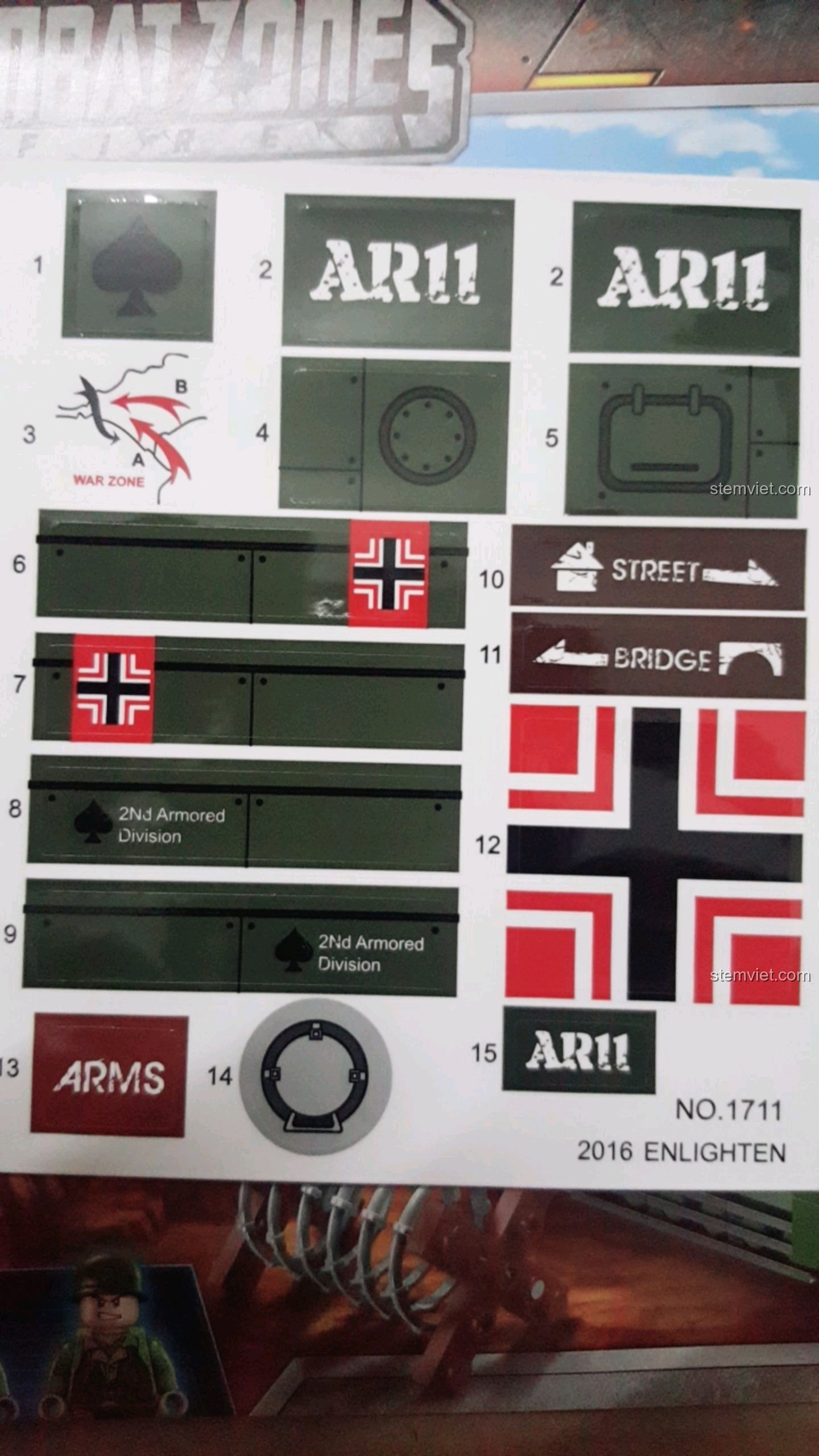 Bộ sticker sống động với các họa tiết quân sự cho bộ đồ chơi lắp ráp Enlighten 1711 Xe Tăng Phản Công.