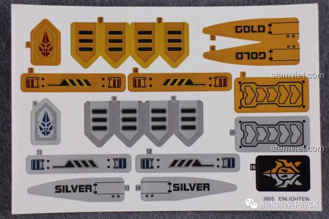 Tấm sticker đi kèm bộ lắp ráp QMAN 3805 Tây Du Giáng Ma Ngộ Không Truyền: Trí Đấu Kim Ngân Giác Đại Vương, với các họa tiết trang trí.