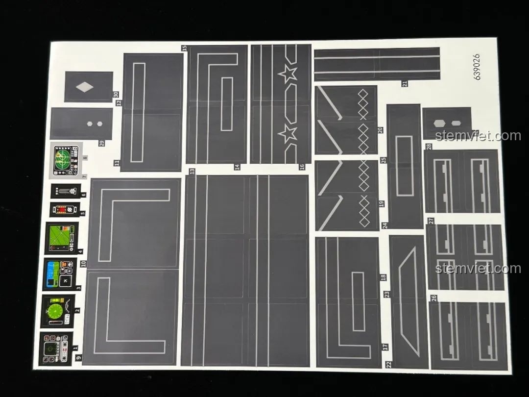 Tờ sticker đi kèm bộ đồ chơi Niềm tự hào không quân Trung Quốc H-20 639026 để trang trí cho mô hình máy bay.