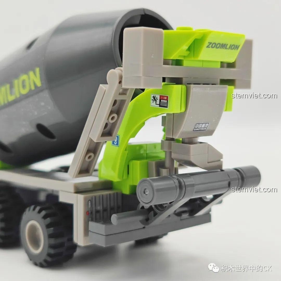 Tấm sticker decal cho xe cẩu SEMBO 705101 Zoomlion, với các ký hiệu cảnh báo và logo, giúp mô hình thêm sống động.