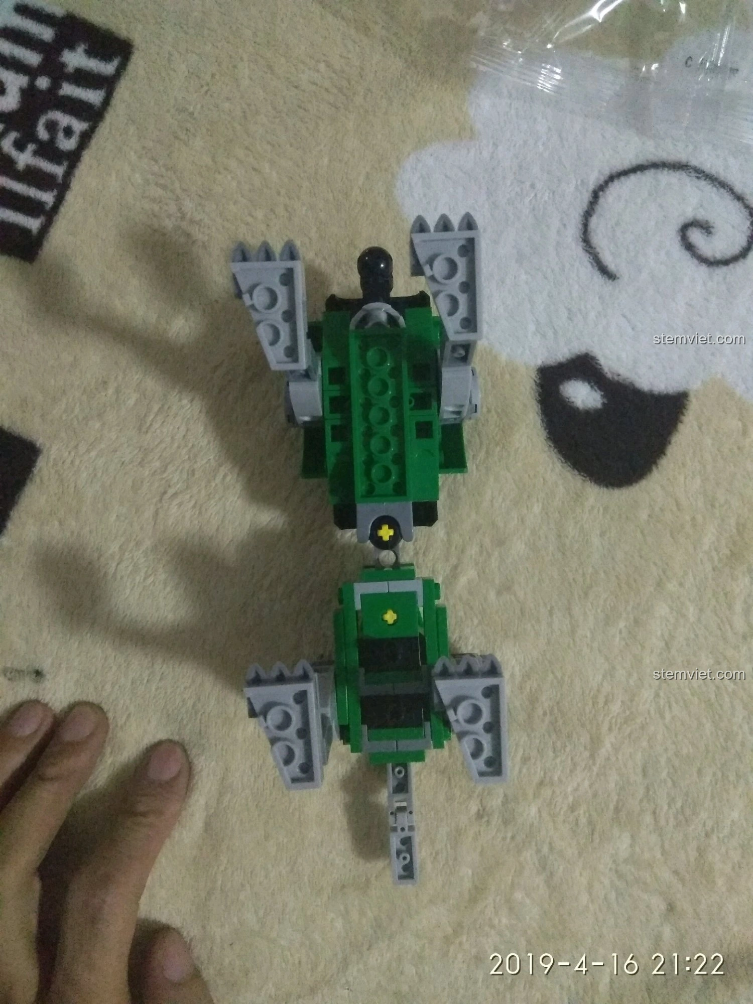 Chú sư tử số 5 đã hoàn thành từ bộ Đế Trưng Bày Voltron Bách Thú Vương SY 1130, sẵn sàng trưng bày.