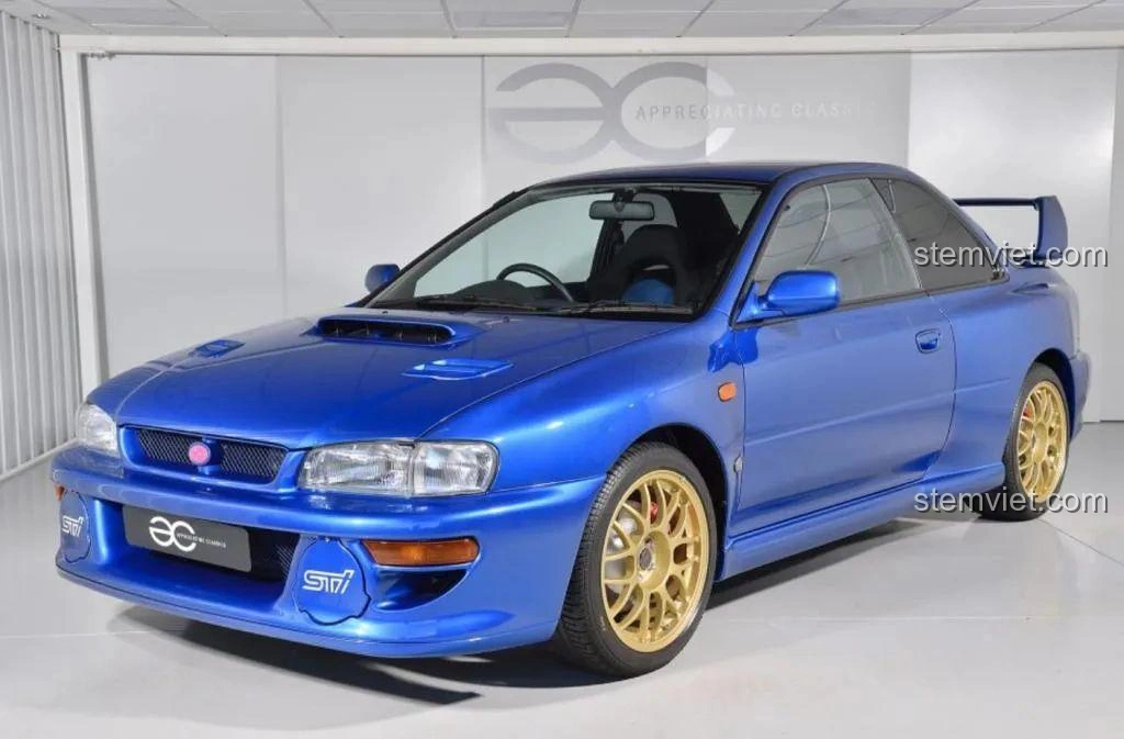 Hình ảnh thực tế của chiếc Subaru Impreza 22B STi Version màu xanh huyền thoại, một siêu xe đáng mơ ước.