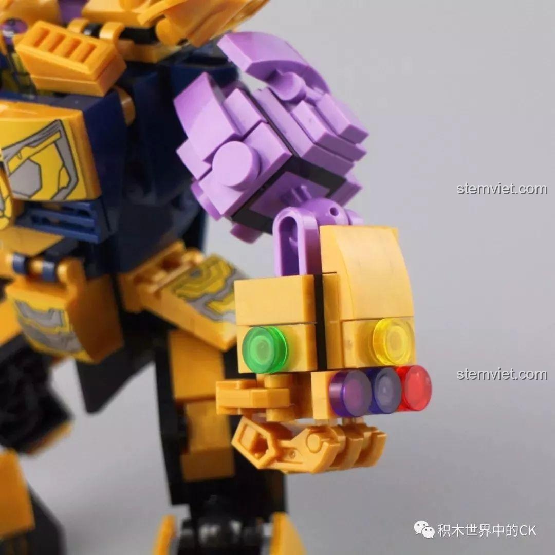 Góc nhìn khác của Găng Tay Vô Cực trên Mech Thanos SX 4008