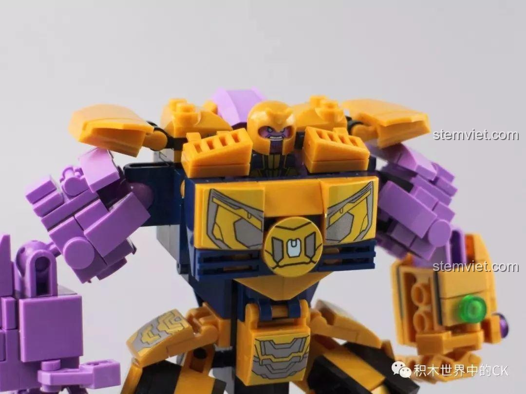 Mech Thanos SX 4008 tạo dáng ấn tượng, thể hiện sự linh hoạt