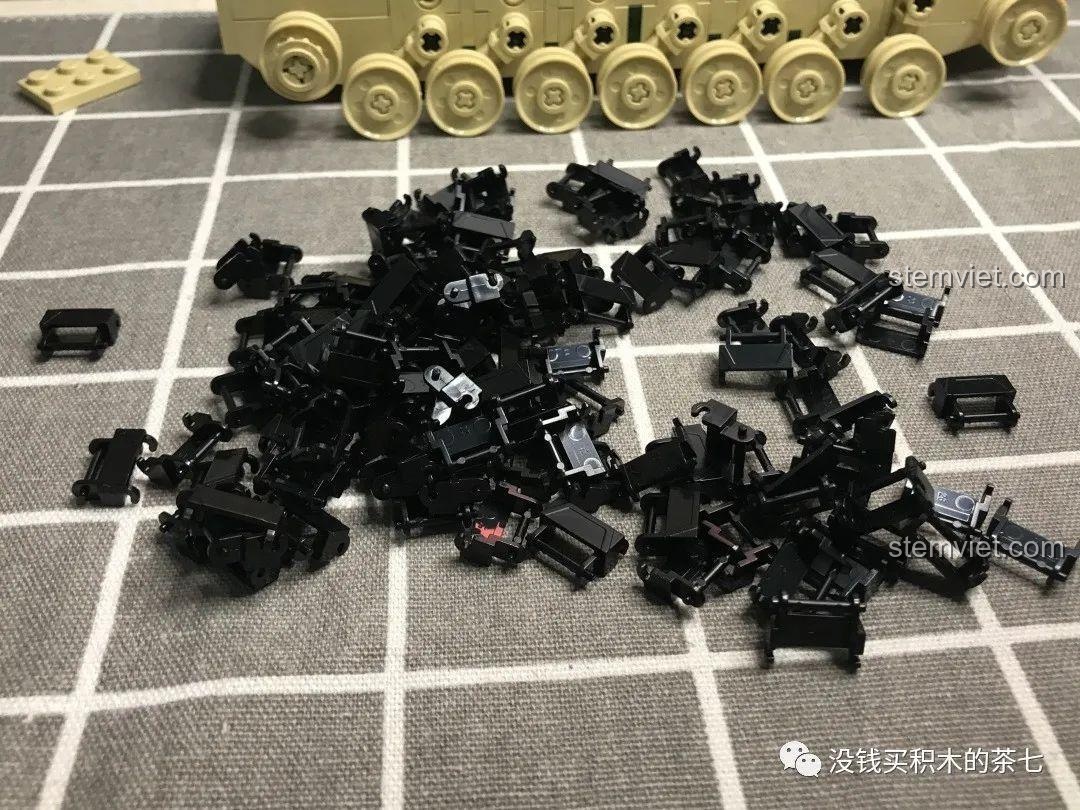 Hướng dẫn lắp ráp bánh xích cho bộ lắp ráp Xe Tăng Quân Sự M1A2 Abrams SY 0100, bước 1