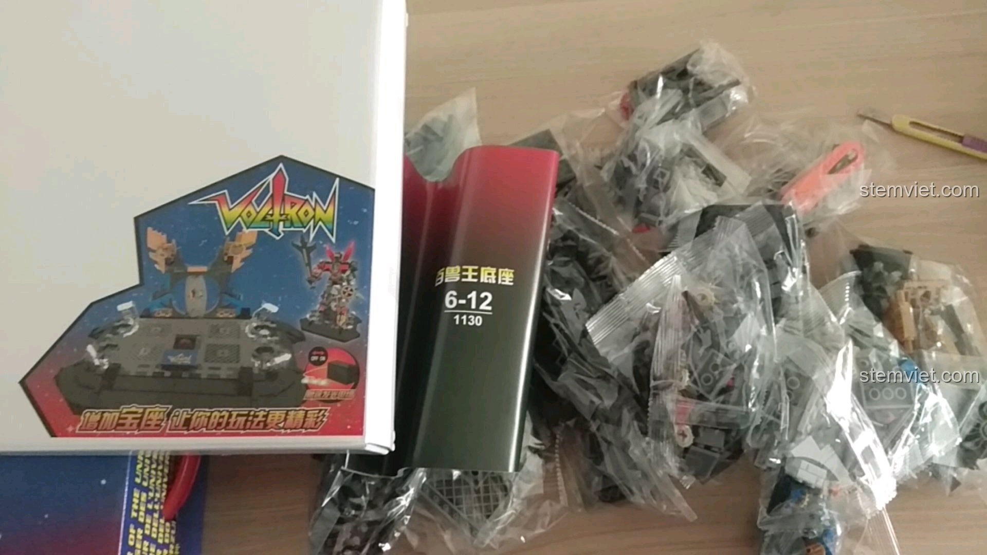 Chi tiết bề mặt bộ lắp ghép Đế trưng bày robot SY 1130, các mảnh ghép