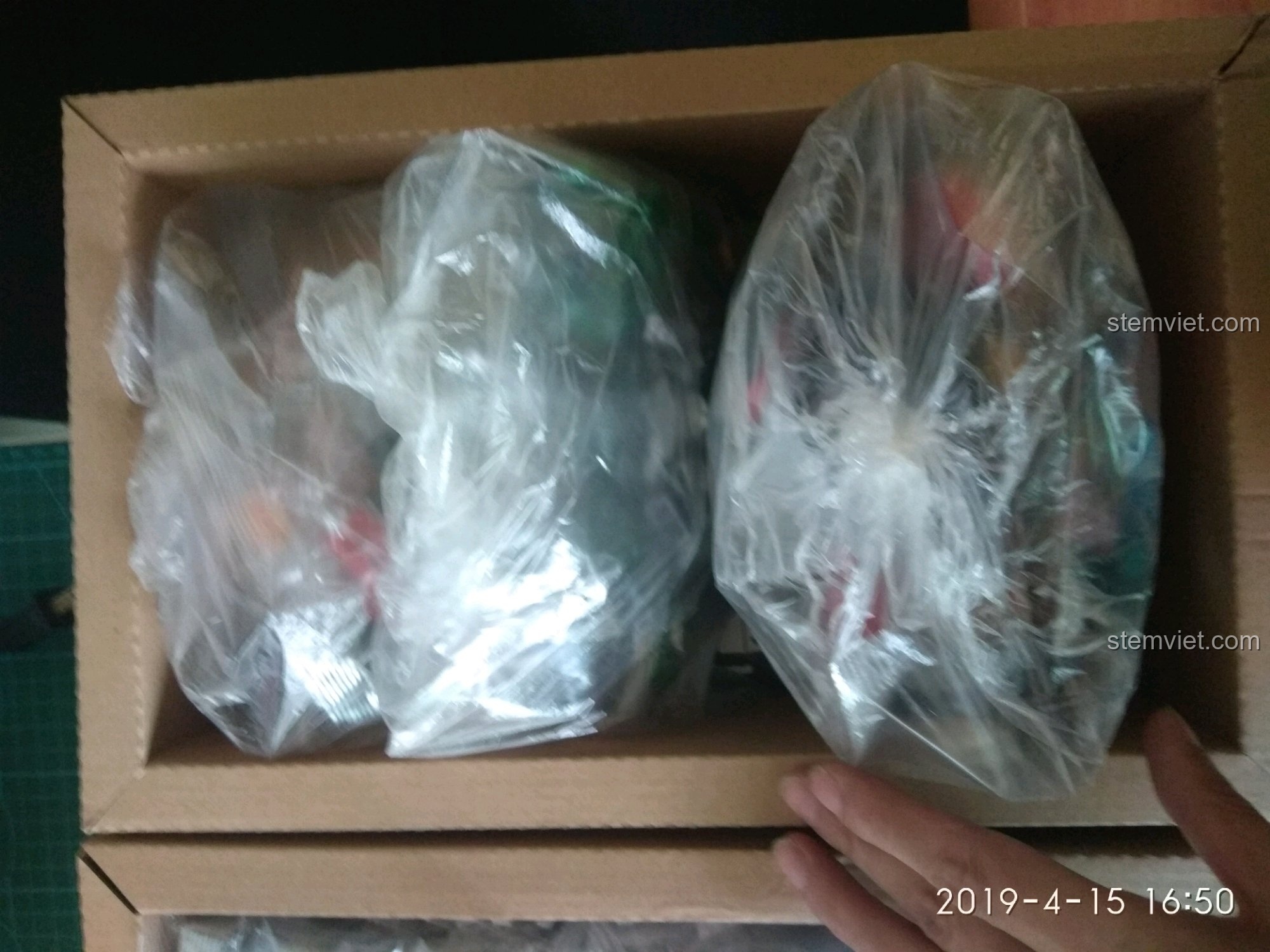 Mô hình sư tử vàng và xanh lá Voltron SY, không phải sản phẩm đế trưng bày