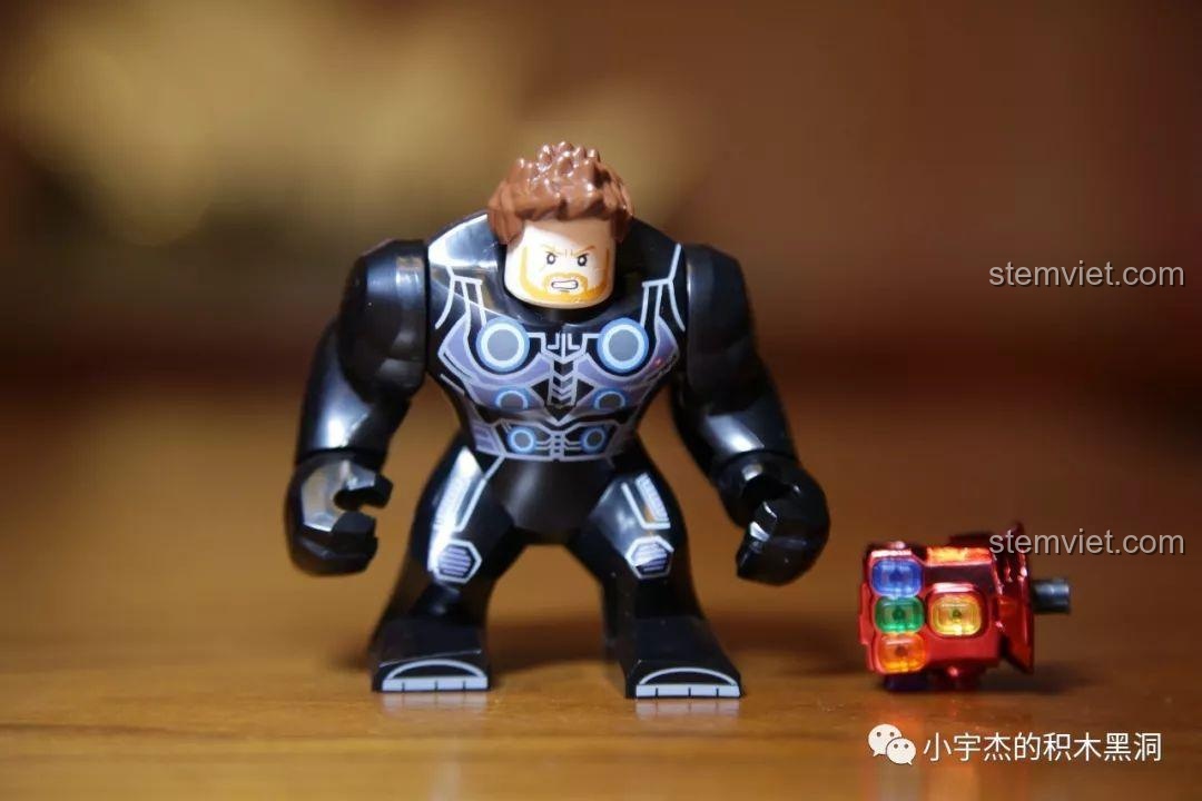 Bộ lắp ráp Rìu Bão Tố Stormbreaker SY1399 và bigfig Thor.