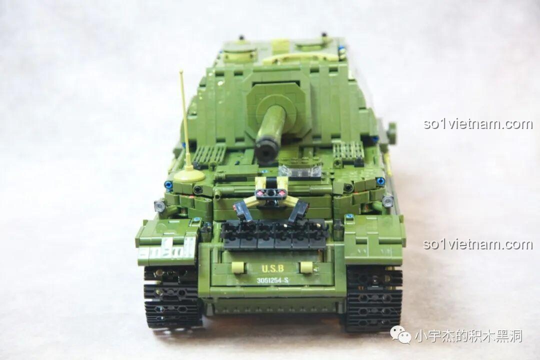 Mô hình Taigao Le T4012 Xe Tăng Diệt Ferdinand từ góc nhìn phía trước, thể hiện sự hầm hố và uy lực của 