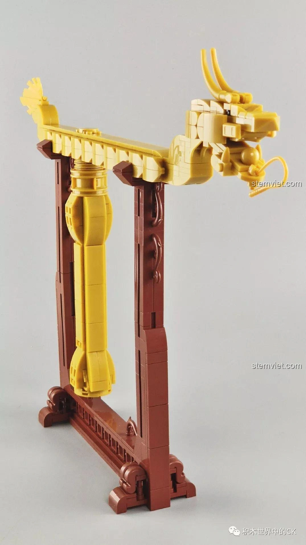 Tầm Long Xích hình rồng SEMBO 605102, một vật phẩm phong thủy độc đáo từ phim Thám Tử Phố Tàu 3.