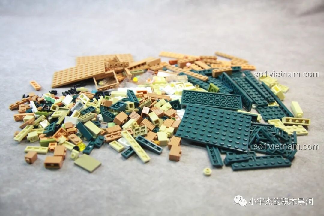 Cả tầng trệt và tầng lầu của mô hình inbrixx 880018 Ngôi Nhà Nhật Bản Kumamon đều bật đèn LED, tạo hiệu ứng ánh sáng đẹp mắt.