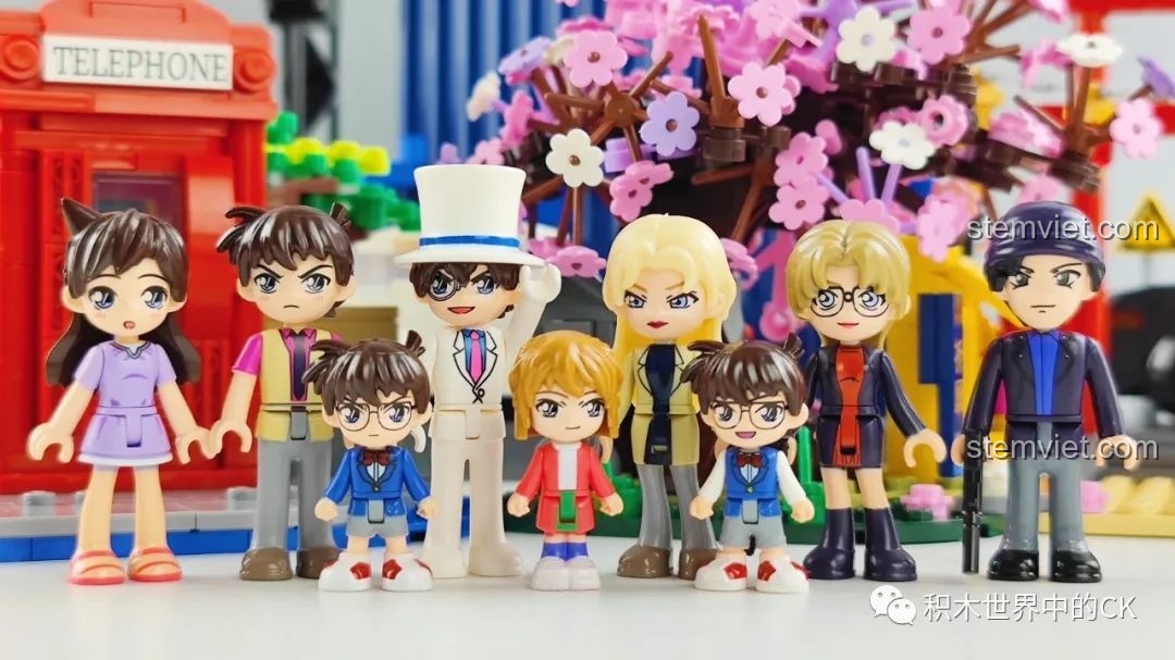 Tất cả các minifigures từ 4 bộ lắp ráp Keeppley Conan được xếp hàng chụp ảnh chung.