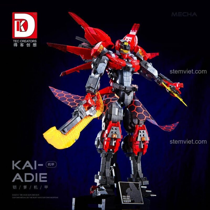 Toàn cảnh đồ chơi mô hình Chiến giáp của Khải Tec Creators 5006 đứng trên đế trưng bày chuyên dụng.