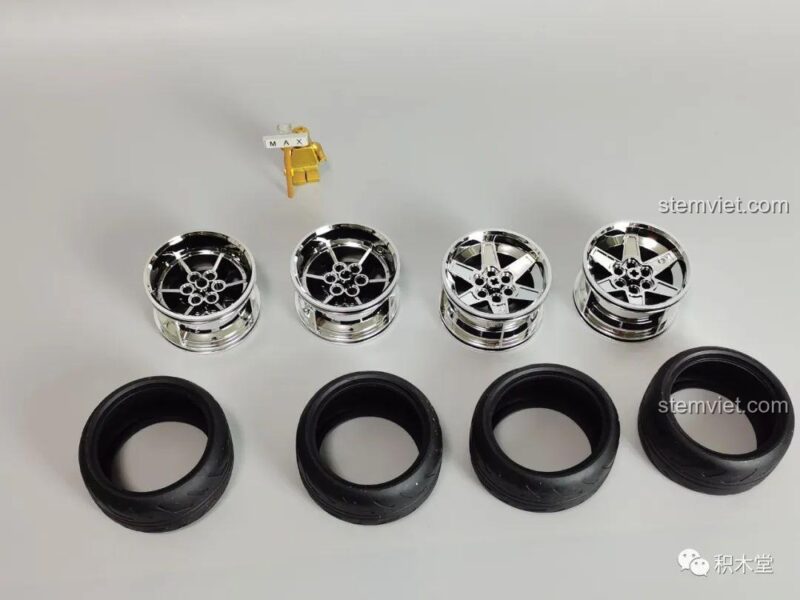 Các túi chứa chi tiết Technic pin và trục của bộ TGL T5023.