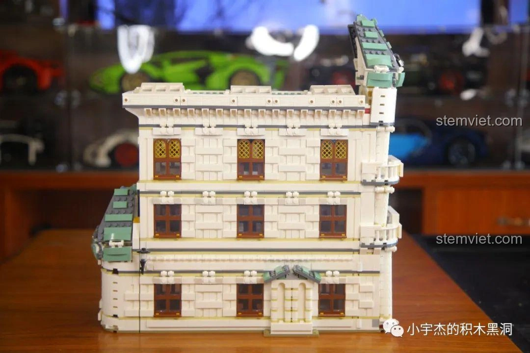 Thân Rồng bụng sắt Ukraine MORK 032101 đang được lắp ráp, chi tiết xương sống.