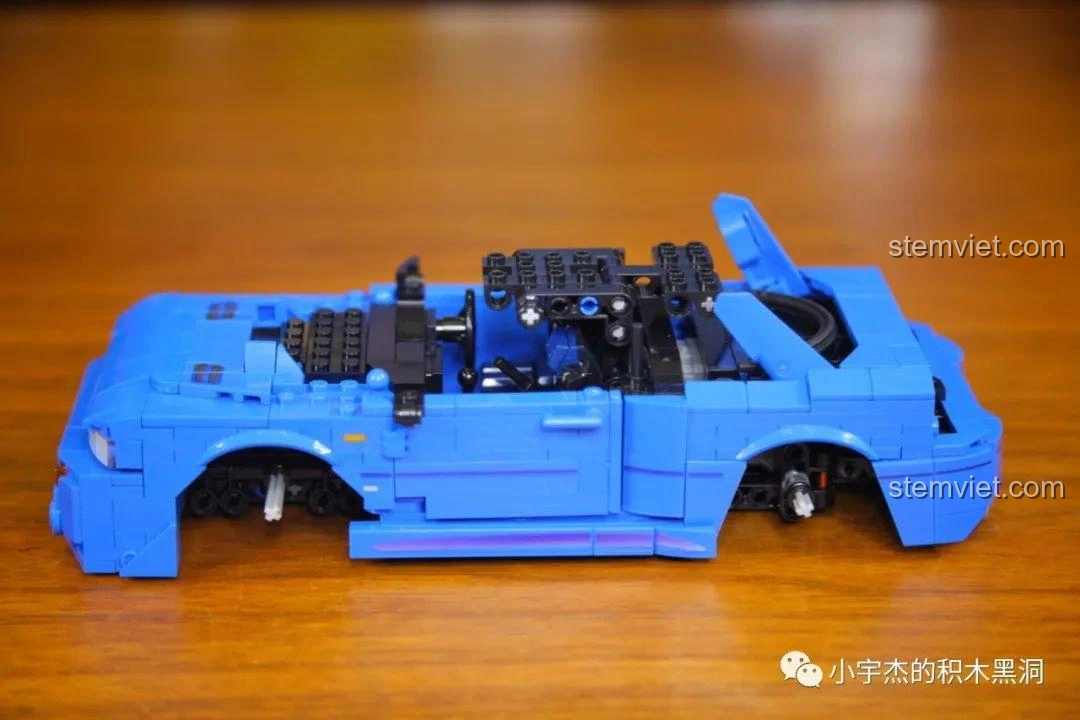 Thân xe của mô hình Subaru Impreza 22B STi Version gần như hoàn thành, sẵn sàng cho các chi tiết cuối.