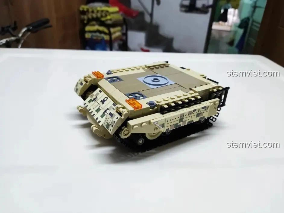 Phần thân xe tăng đã lắp ráp xong trong bộ Xe Tăng Merkava WISE BLOCK HA389123.