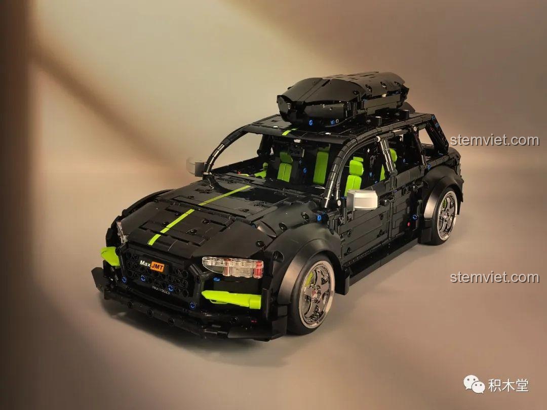 Thành phẩm Mô hình Audi RS6 Avant T5023 sau khi lắp ráp hoàn chỉnh, một món đồ chơi đáng tiền cho các bạn trai.