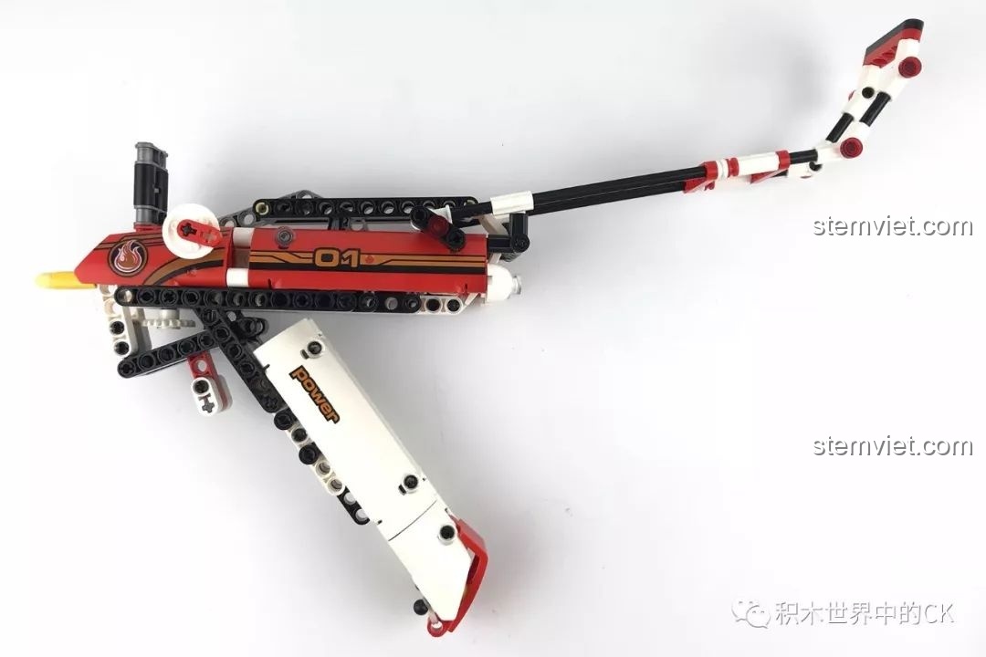 Sản phẩm hoàn thiện của bộ SY 7017 Súng Người Sắt ở chế độ tấn công với báng súng kéo dài.