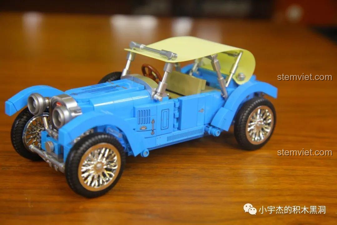 Mô hình Xe Cổ Bugatti T38A SEMBO 705600 hoàn chỉnh nhìn từ góc chéo phía trước, khoe trọn vẻ đẹp cổ điển.