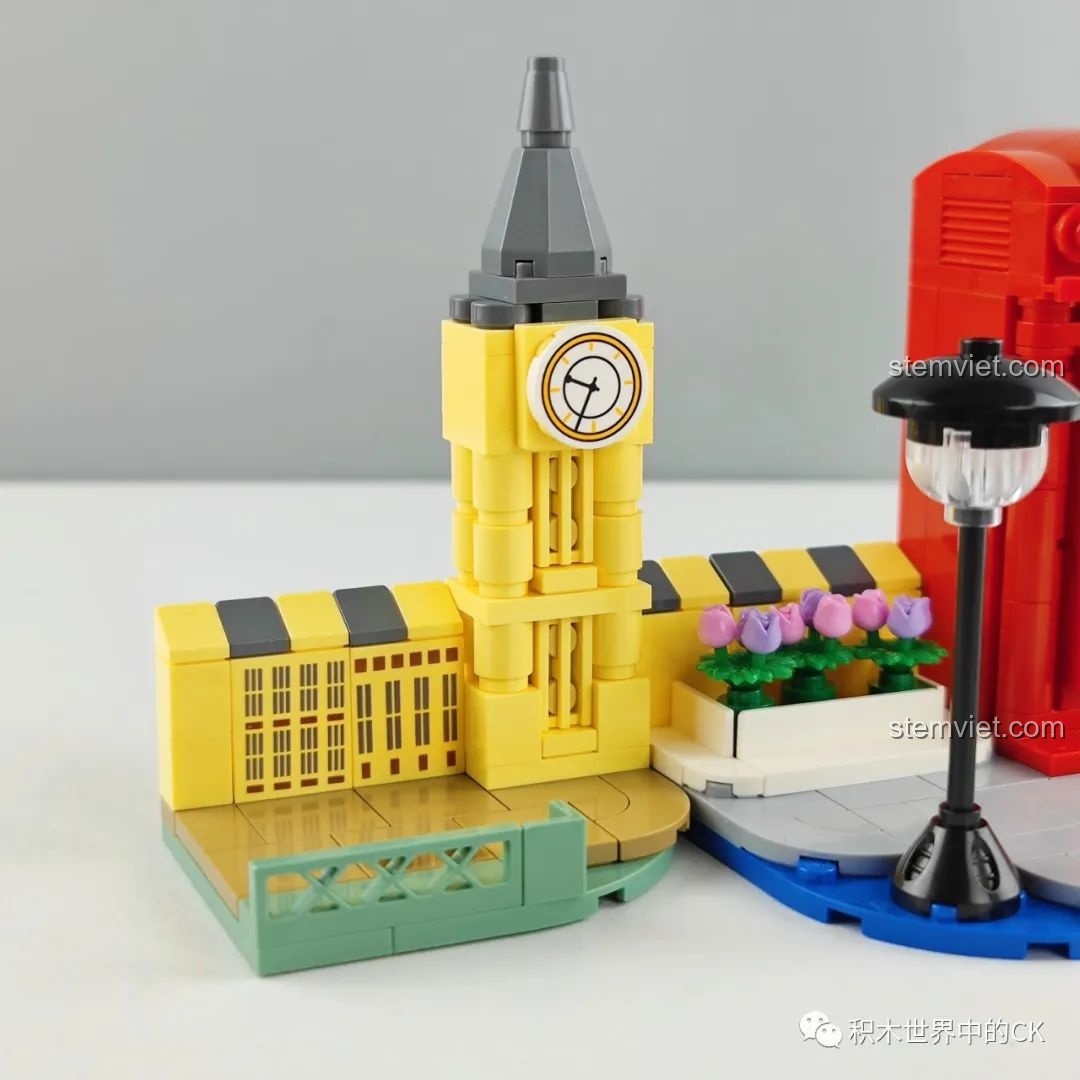 Chi tiết tháp đồng hồ Big Ben thu nhỏ trong bộ lắp ráp Keeppley K20705.