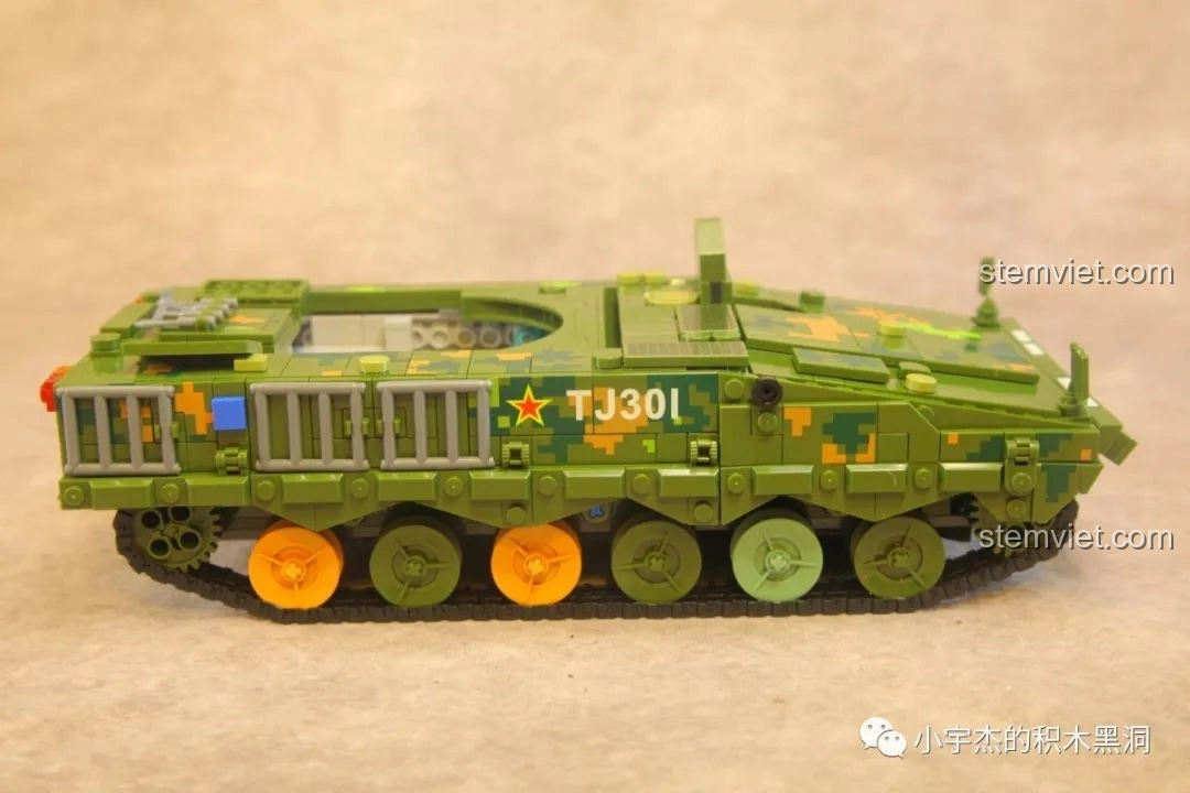 Tháp pháo chính của xe Panlos Brick 639010 Xe Bọc Thép 04A đã được lắp ráp