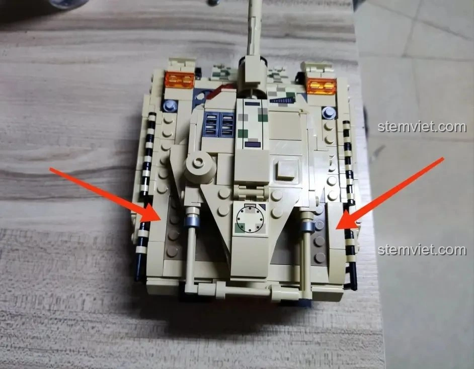 Tháp pháo của xe tăng Merkava WISE BLOCK HA389123 không xoay 360 độ, có thể tháo mảnh ghép để cải thiện.