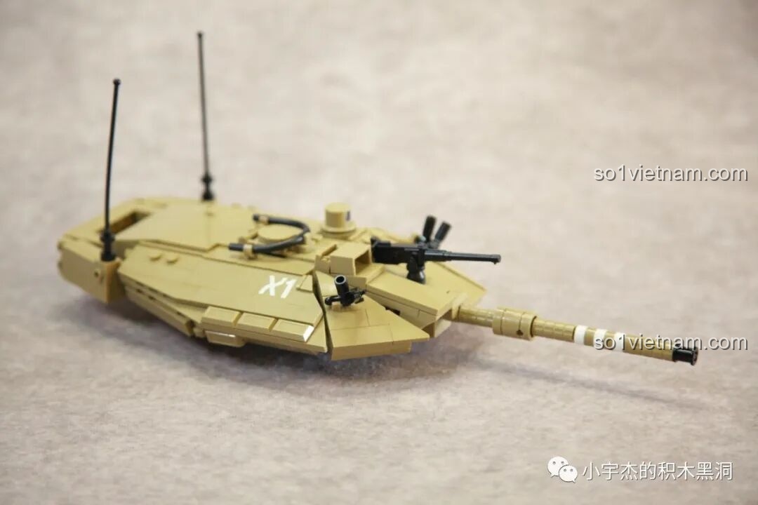 Tháp pháo của xe tăng Merkava MK4 Sluban M38-B1022 đã hoàn thiện với nòng pháo, súng máy và ăng-ten.