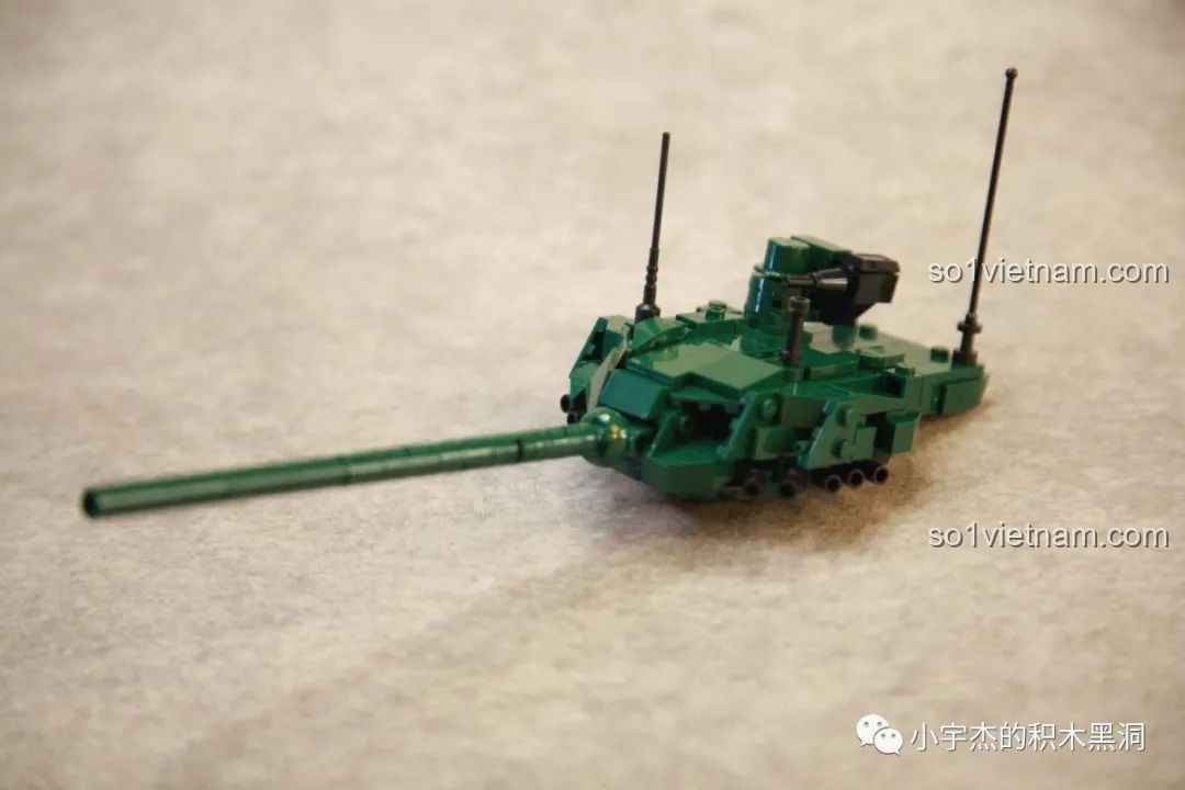 Tháp pháo không người lái của xe tăng T-14 Armata đang trong quá trình lắp ráp với nhiều chi tiết nhỏ.