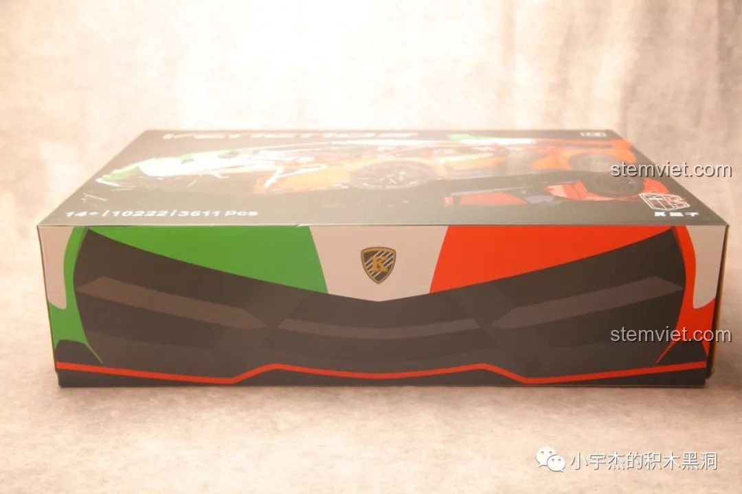 Một góc nhìn khác về vỏ hộp bộ đồ chơi K-box 10222, thể hiện sự đầu tư vào bao bì sản phẩm, hấp dẫn người mua.